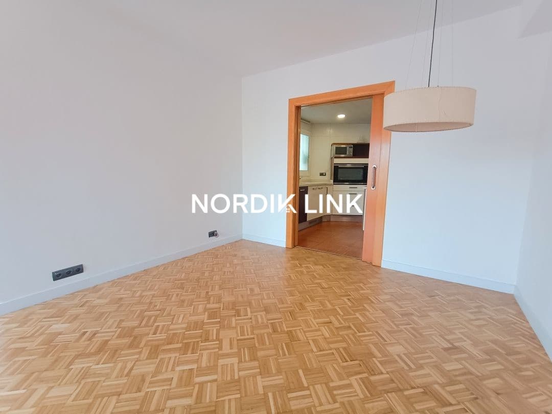 3 quarto Penthouse para venda em Barcelona cidade - 585 000 € (Ref: 9562528)