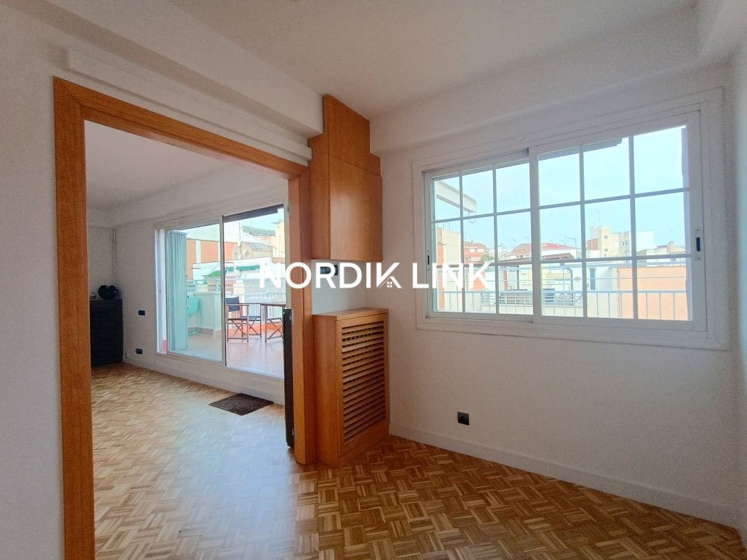 3 quarto Penthouse para venda em Barcelona cidade - 585 000 € (Ref: 9562528)