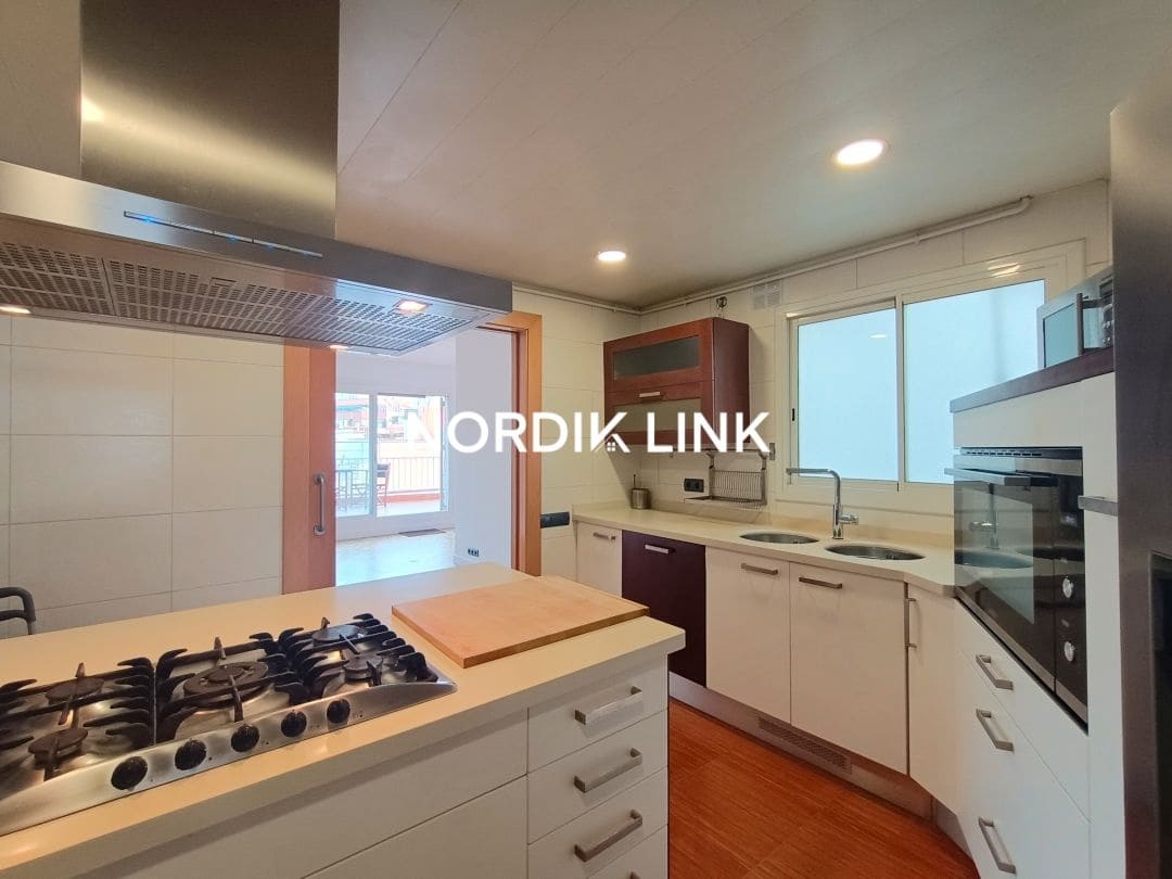 3 quarto Penthouse para venda em Barcelona cidade - 585 000 € (Ref: 9562528)