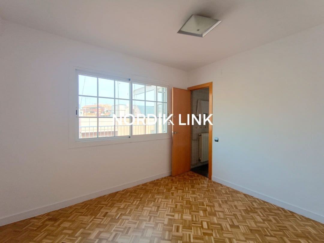 3 quarto Penthouse para venda em Barcelona cidade - 585 000 € (Ref: 9562528)