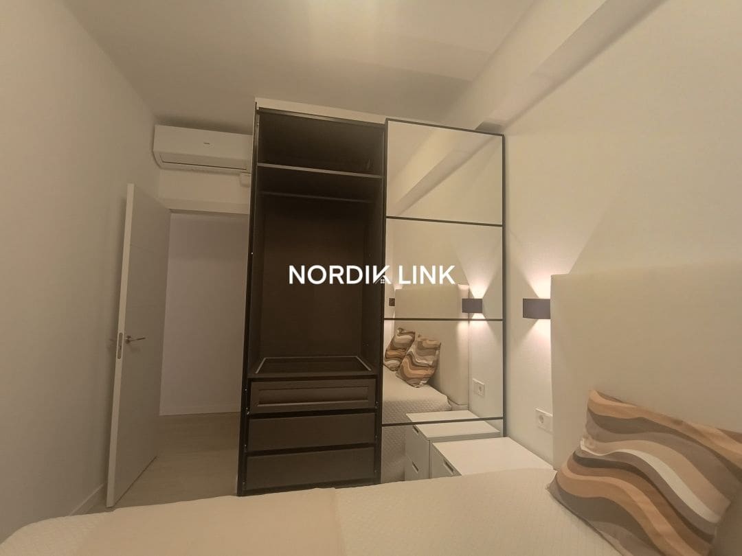 4 soveværelse Lejlighed til salg i Barcelona by - € 775.000 (Ref: 9562529)