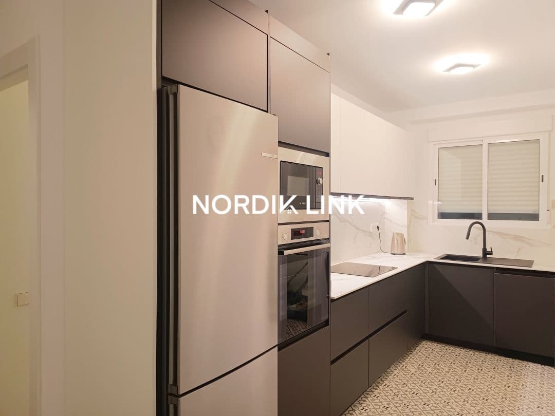 4 soveværelse Lejlighed til salg i Barcelona by - € 775.000 (Ref: 9562529)