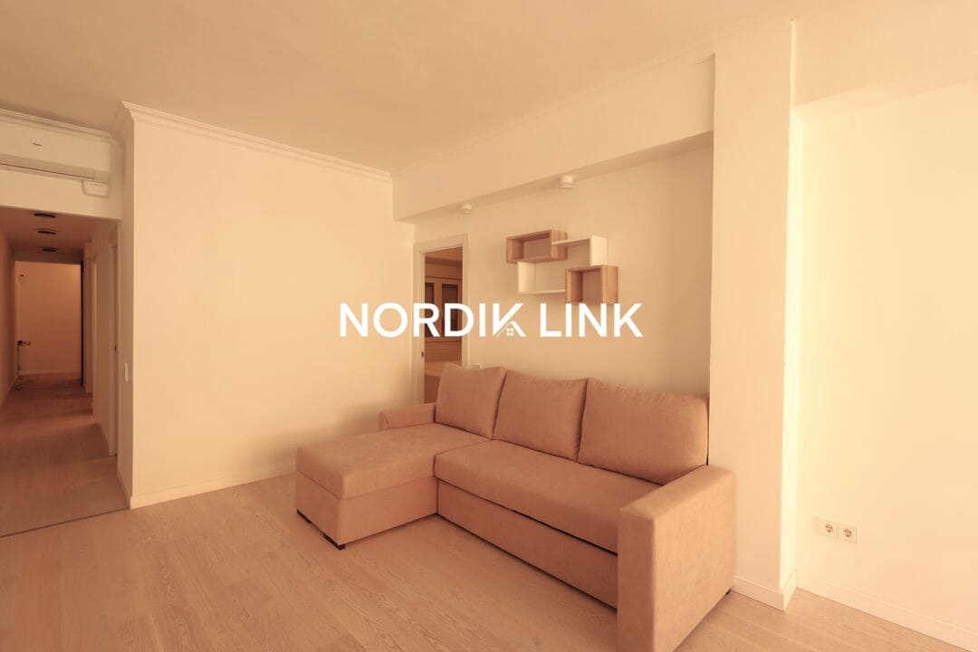 4 slaapkamer Flat te koop in Barcelona stad - € 775.000 (Ref: 9562529)