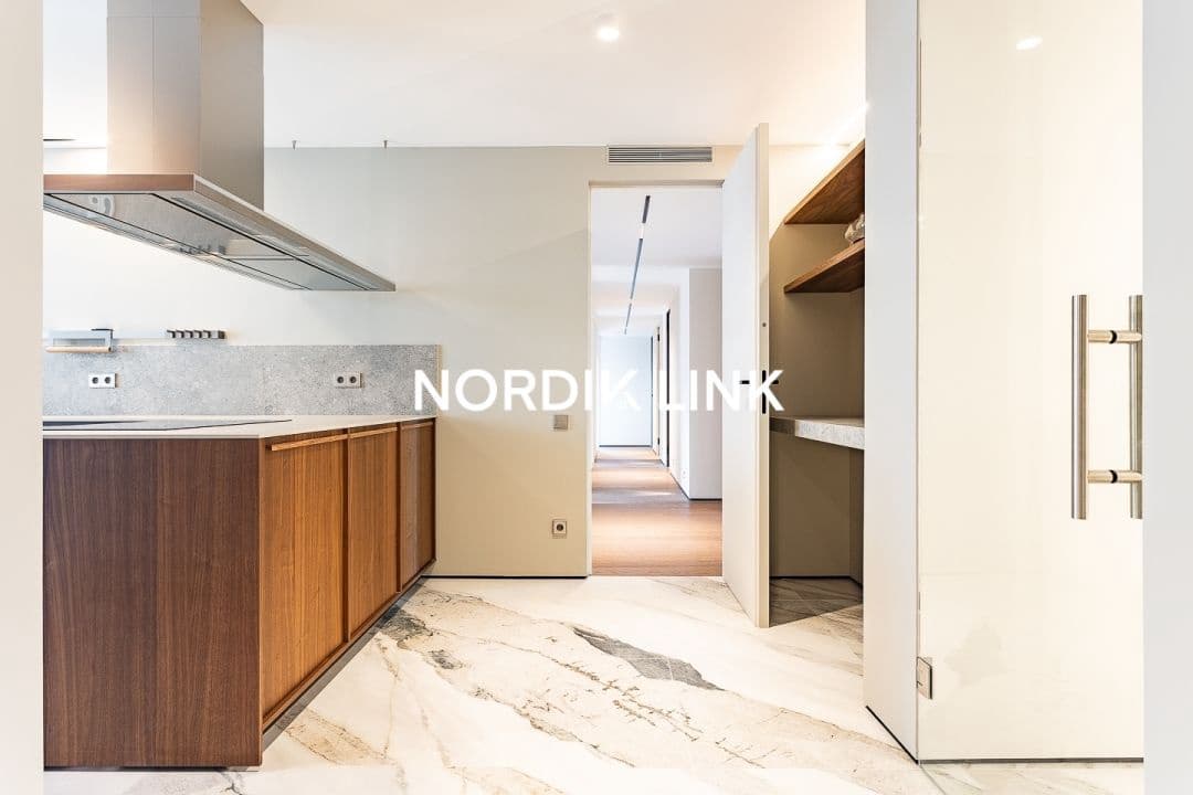 6 makuuhuone Asunto myytävänä paikassa Barcelona kaupunki - 2 800 000 € (Ref: 9562531)