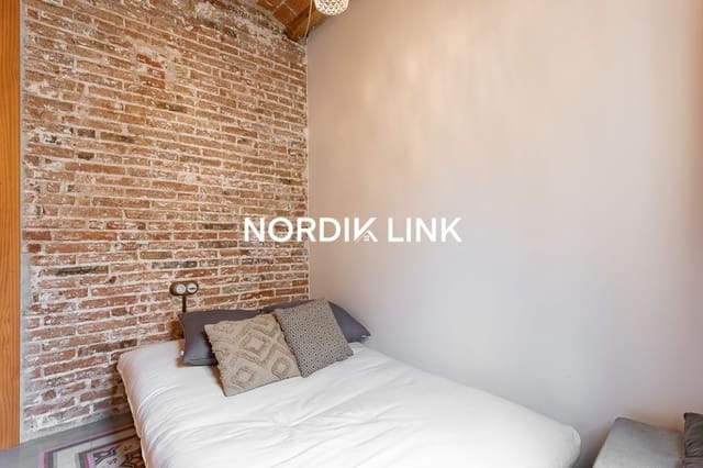 2 slaapkamer Flat te koop in La Vila de Gràcia, Barcelona stad - € 515.000 (Ref: 9562532)