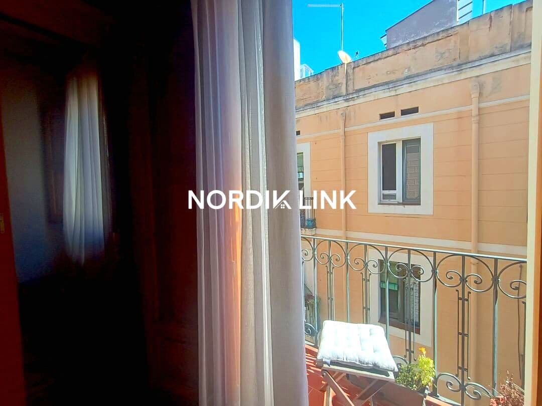 2 bedroom Flat for sale in Barcelona city - € 495,000 (Ref: 9562532)