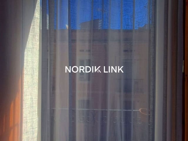 2 soverom Leilighet til salgs i La Vila de Gràcia, Barcelona by - € 495 000 (Ref: 9562532)