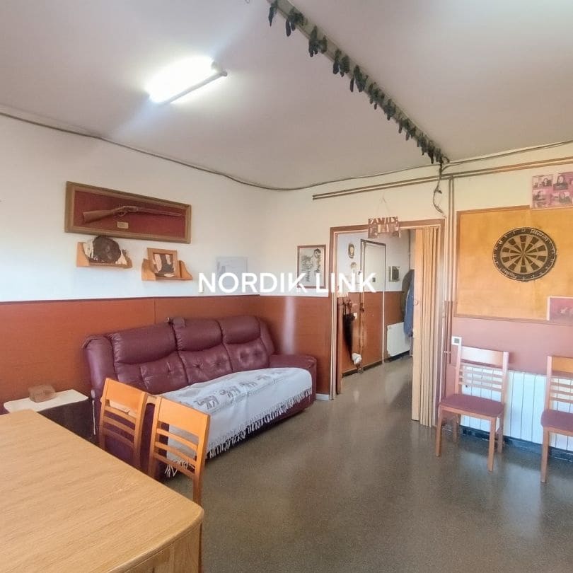 3 bedroom Flat for sale in Barcelona city - € 425,000 (Ref: 9562534)