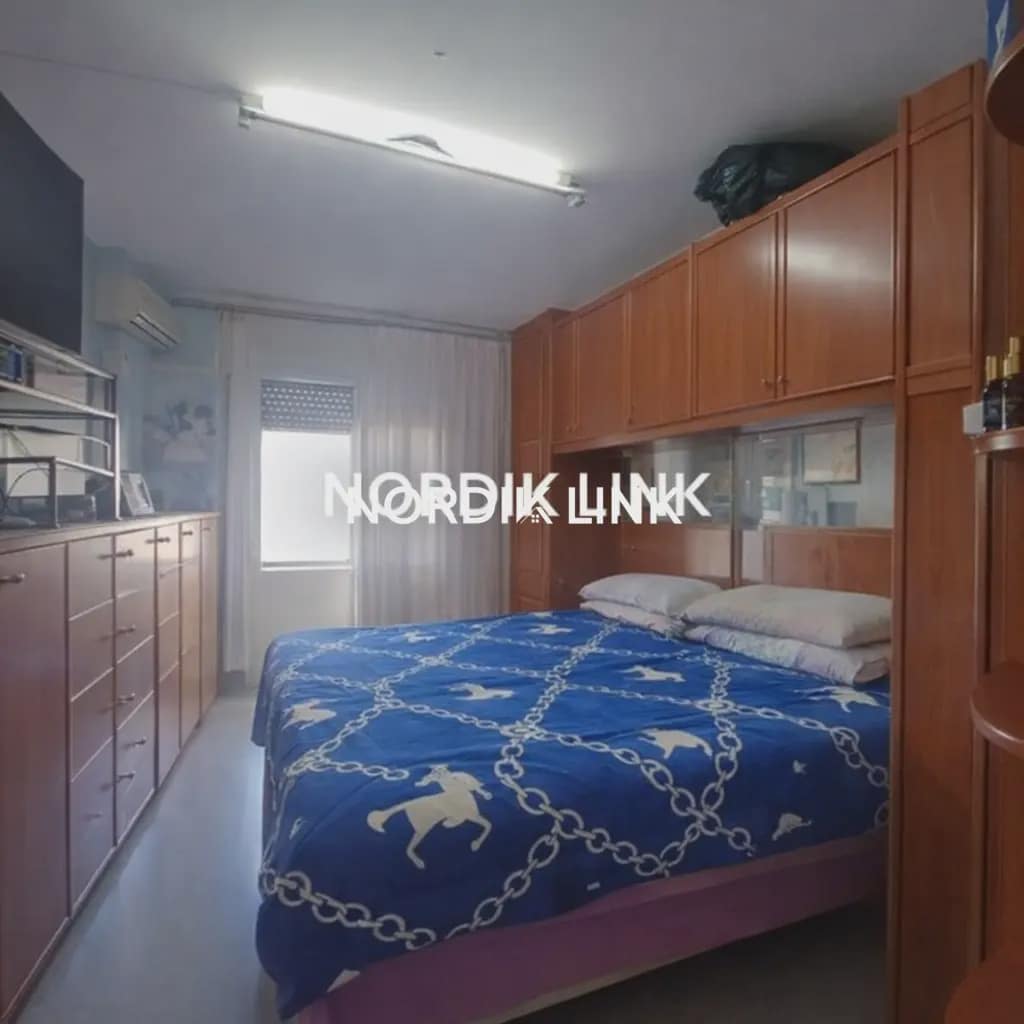 3 bedroom Flat for sale in Barcelona city - € 425,000 (Ref: 9562534)