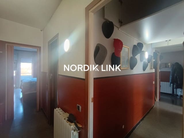 3 bedroom Flat for sale in La Barceloneta, Barcelona city - € 425,000 (Ref: 9562534)