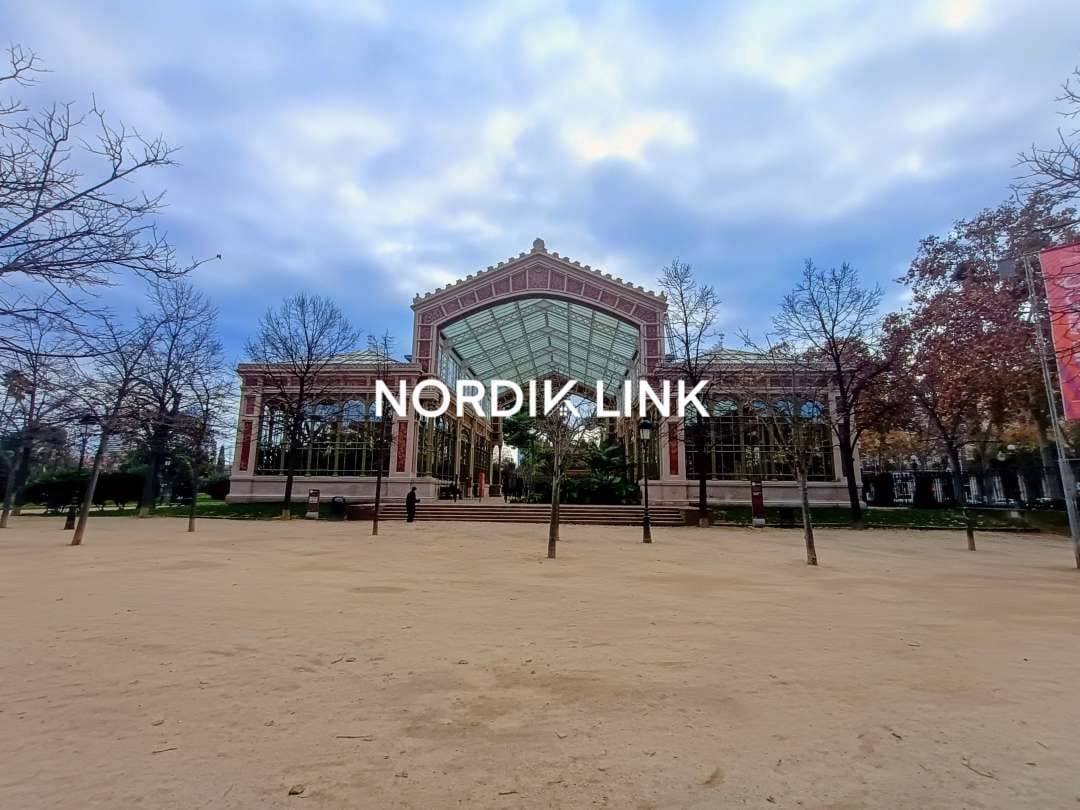 3 bedroom Flat for sale in Barcelona city - € 425,000 (Ref: 9562534)