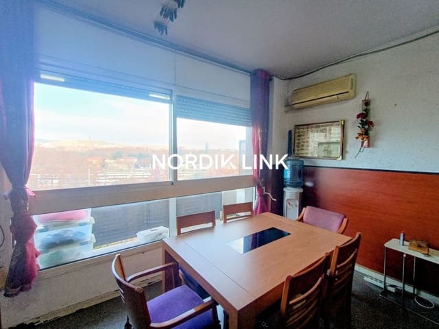 3 bedroom Flat for sale in La Barceloneta, Barcelona city - € 425,000 (Ref: 9562534)