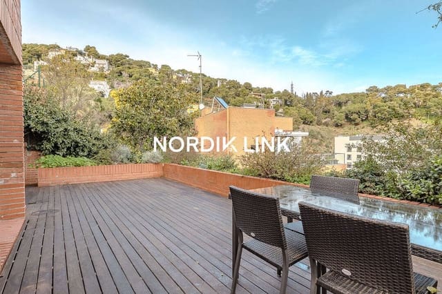 7 soveværelse Byhus til salg i Vallcarca i Els Penitents, Barcelona by - € 1.380.000 (Ref: 9562535)