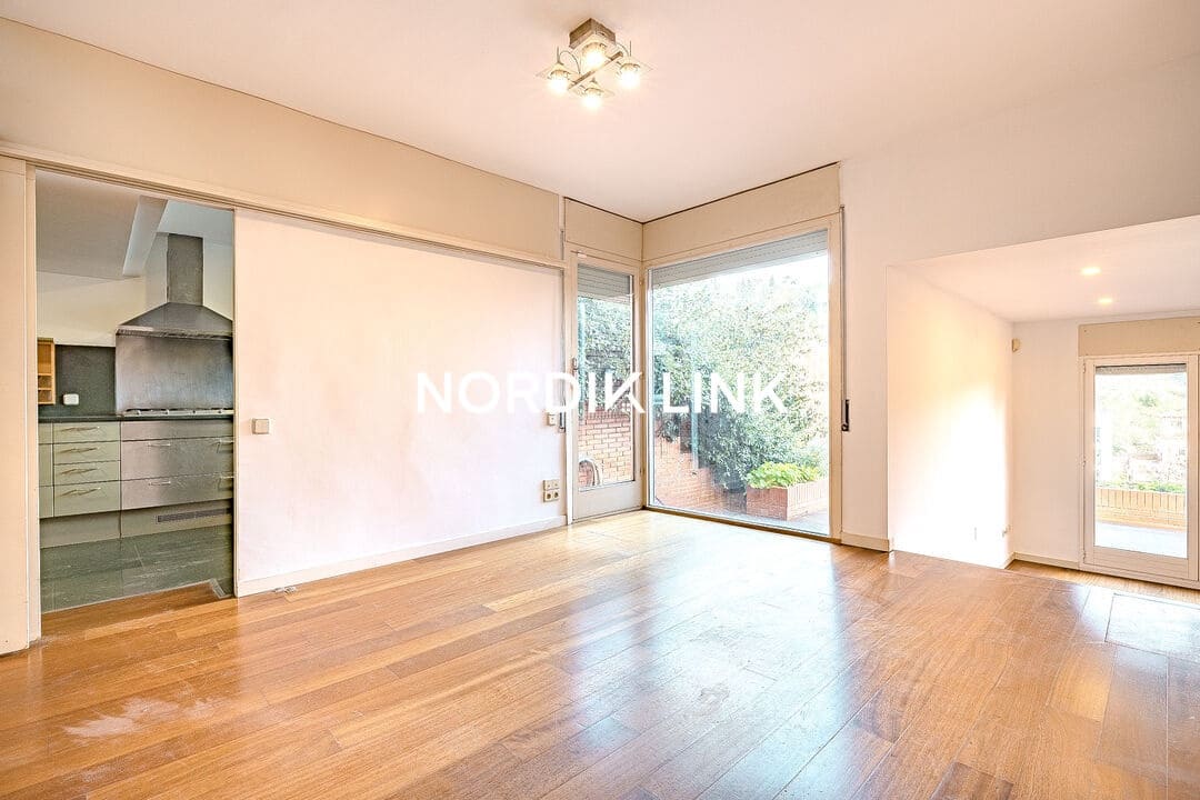 7 soveværelse Byhus til salg i Barcelona by - € 1.380.000 (Ref: 9562535)