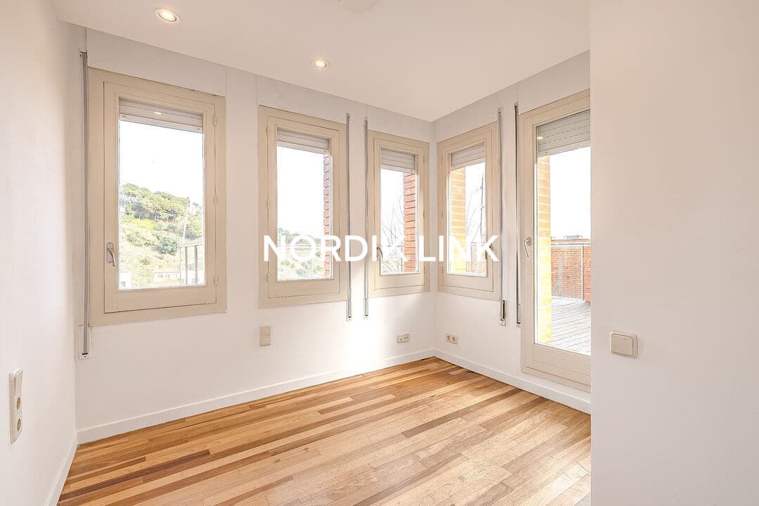 7 soveværelse Byhus til salg i Barcelona by - € 1.380.000 (Ref: 9562535)