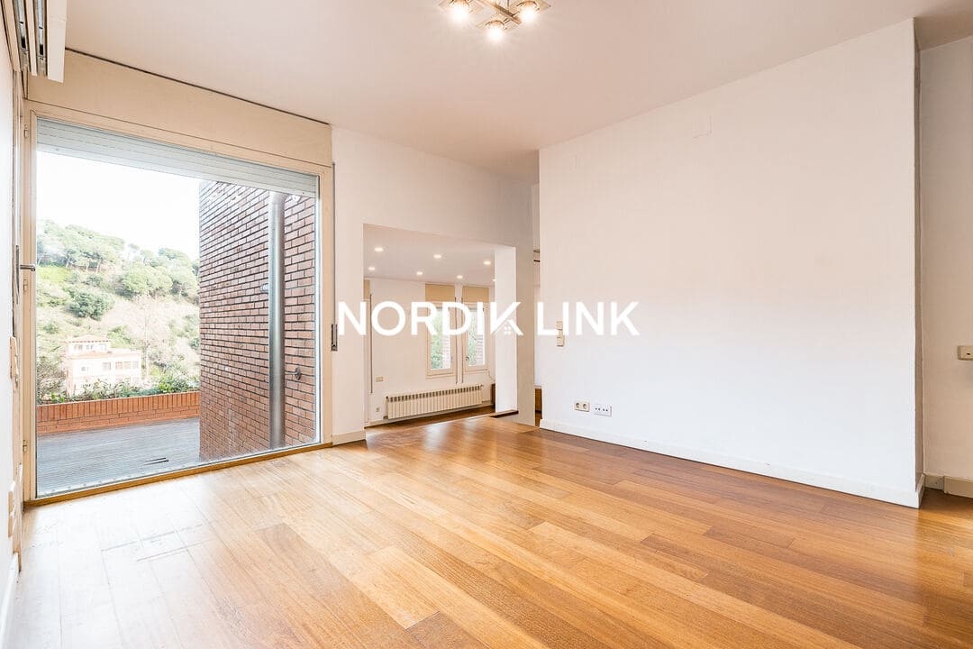 7 soveværelse Byhus til salg i Barcelona by - € 1.380.000 (Ref: 9562535)