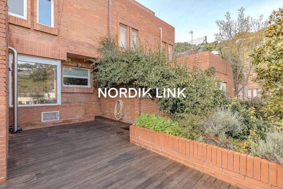 7 soveværelse Byhus til salg i Barcelona by - € 1.380.000 (Ref: 9562535)