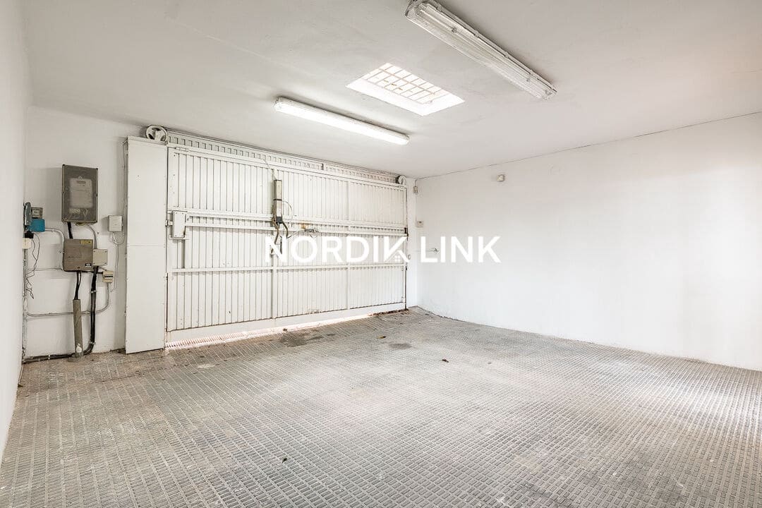 7 soveværelse Byhus til salg i Barcelona by - € 1.380.000 (Ref: 9562535)