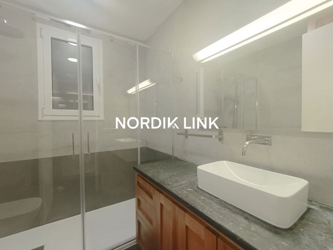 2 makuuhuone Asunto myytävänä paikassa Barcelona kaupunki - 599 000 € (Ref: 9562536)