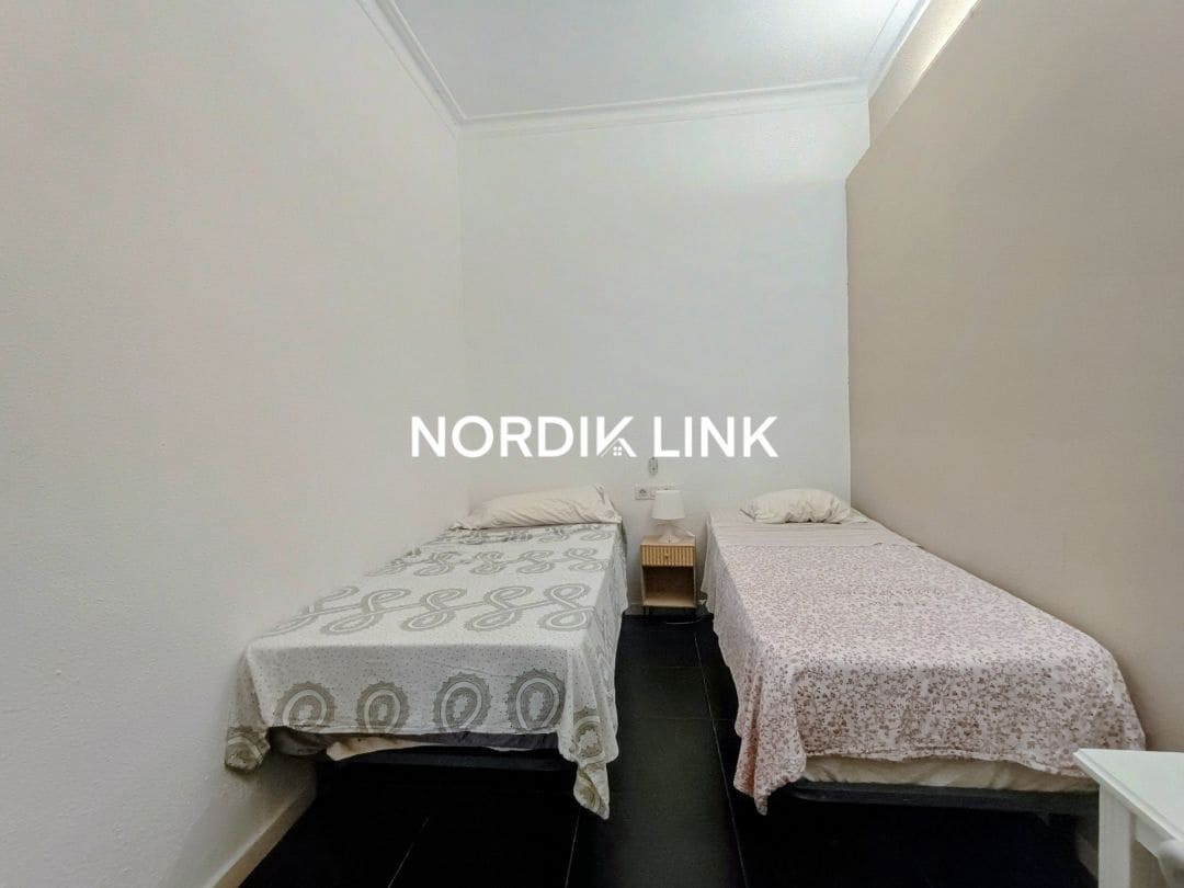 4 slaapkamer Flat te koop in Barcelona stad - € 569.000 (Ref: 9562538)