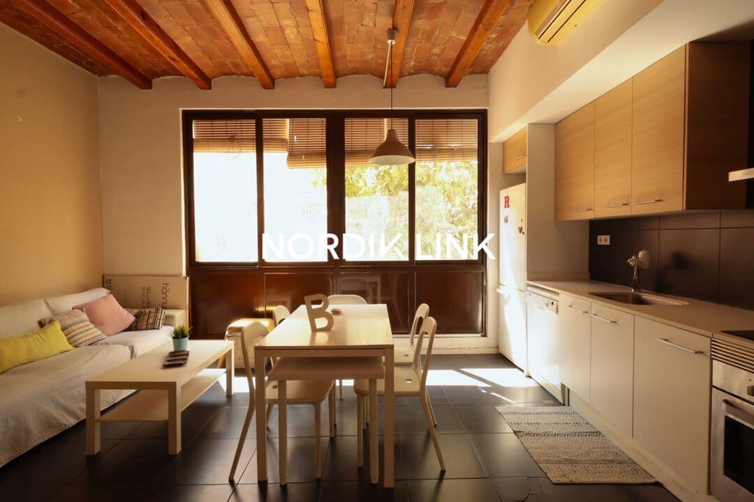 4 bedroom Flat for sale in Barcelona city - € 569,000 (Ref: 9562538)