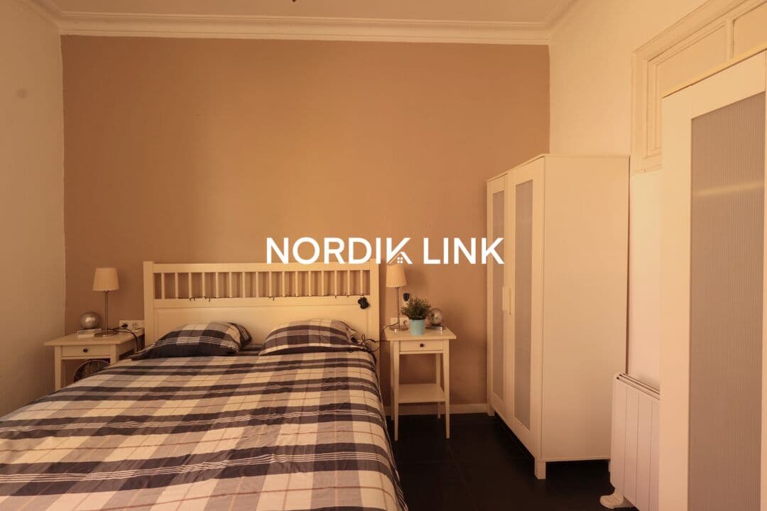 4 bedroom Flat for sale in Barcelona city - € 569,000 (Ref: 9562538)