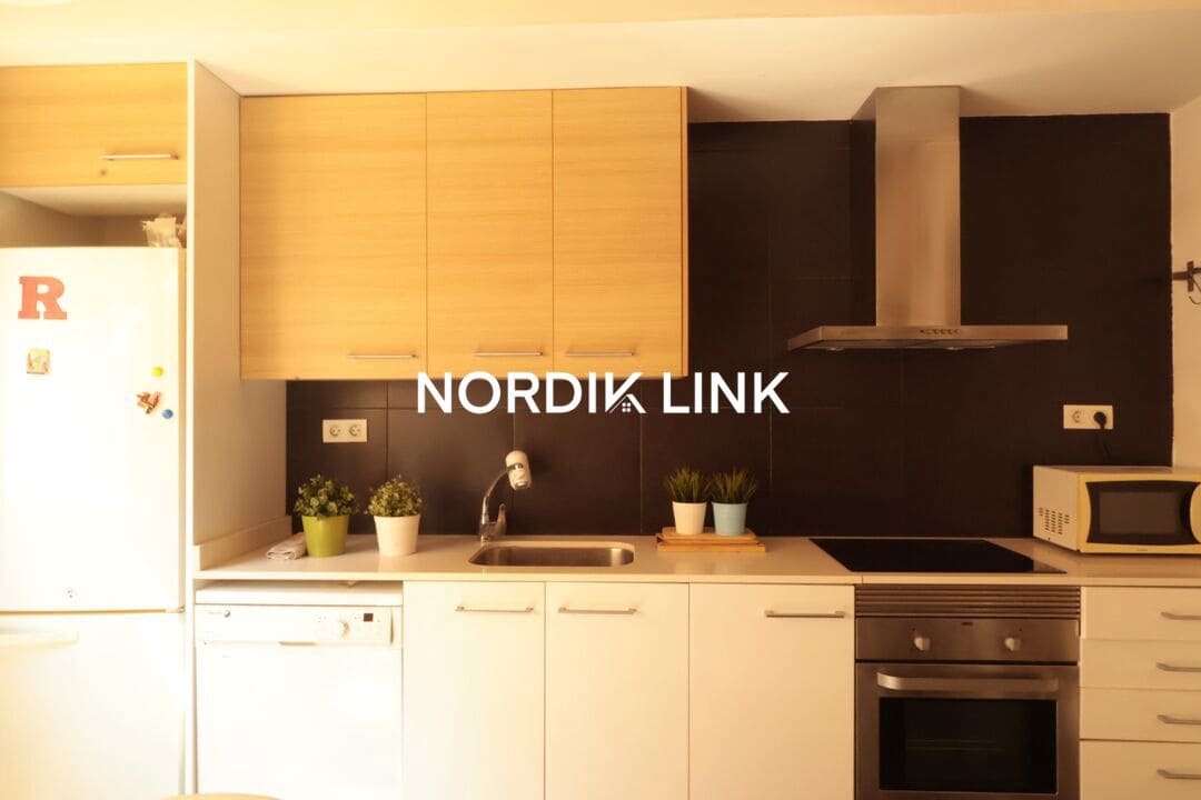 4 bedroom Flat for sale in Barcelona city - € 569,000 (Ref: 9562538)