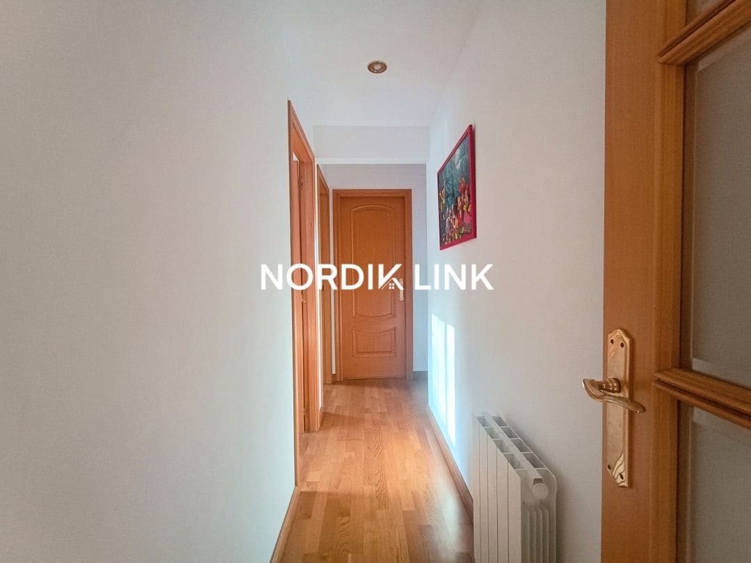 4 sypialnia Willa na sprzedaż w Olerdola z basenem - 390 000 € (Ref: 9562539)