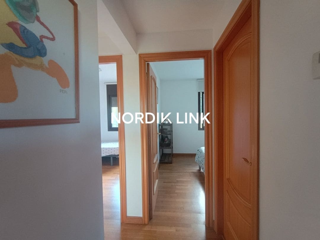 4 sypialnia Willa na sprzedaż w Olerdola z basenem - 390 000 € (Ref: 9562539)