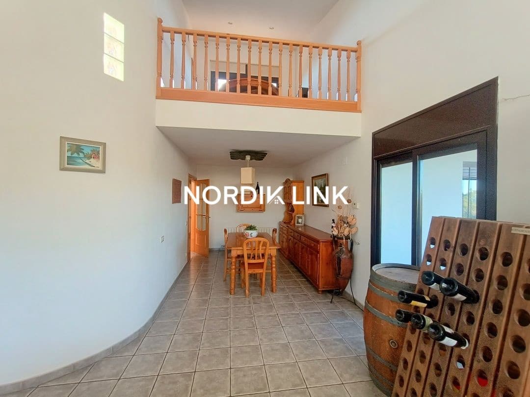 4 sypialnia Willa na sprzedaż w Olerdola z basenem - 390 000 € (Ref: 9562539)