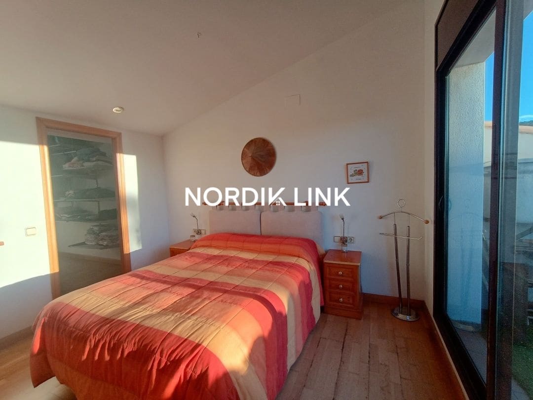 4 sypialnia Willa na sprzedaż w Olerdola z basenem - 390 000 € (Ref: 9562539)