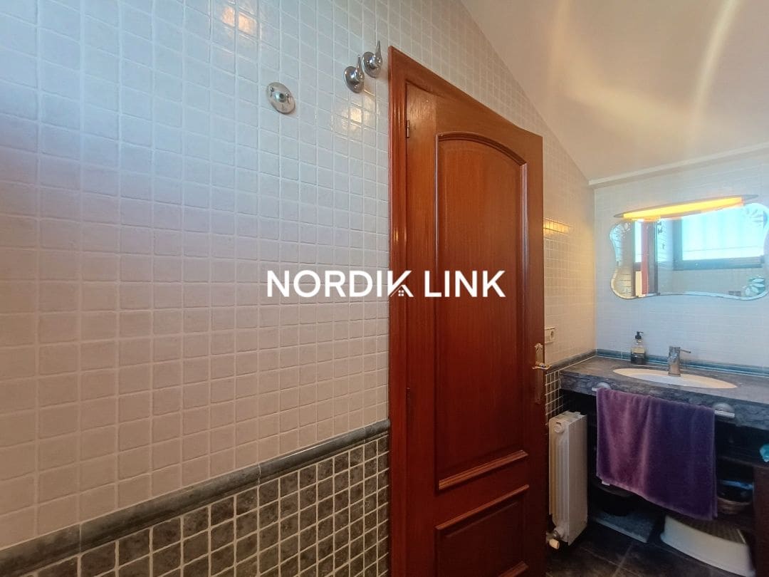 4 sypialnia Willa na sprzedaż w Olerdola z basenem - 390 000 € (Ref: 9562539)