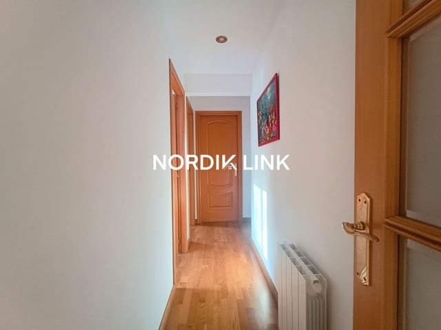 4 sypialnia Willa na sprzedaż w Olèrdola z basenem - 390 000 € (Ref: 9562539)