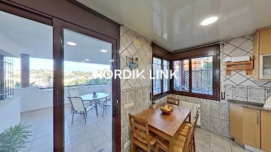 4 sypialnia Willa na sprzedaż w Olerdola z basenem - 390 000 € (Ref: 9562539)