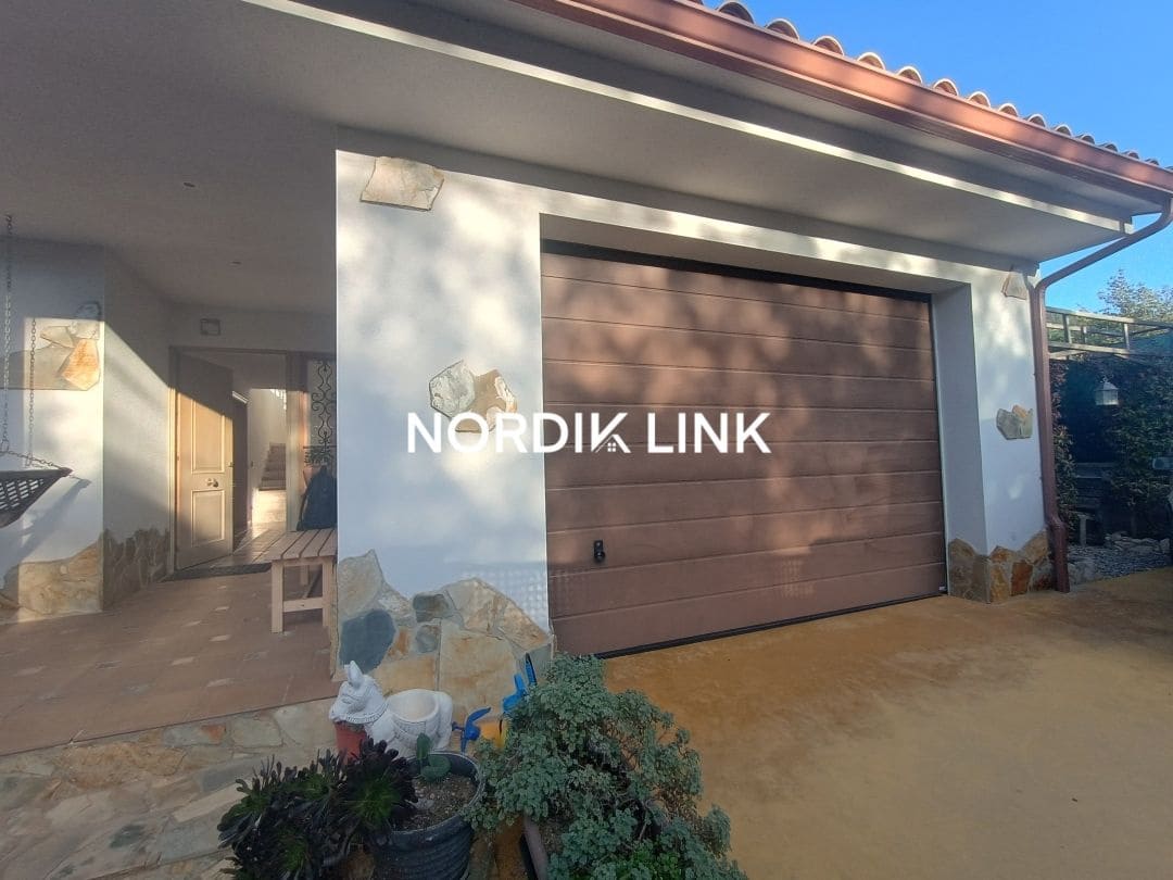 4 sypialnia Willa na sprzedaż w Olerdola z basenem - 390 000 € (Ref: 9562539)