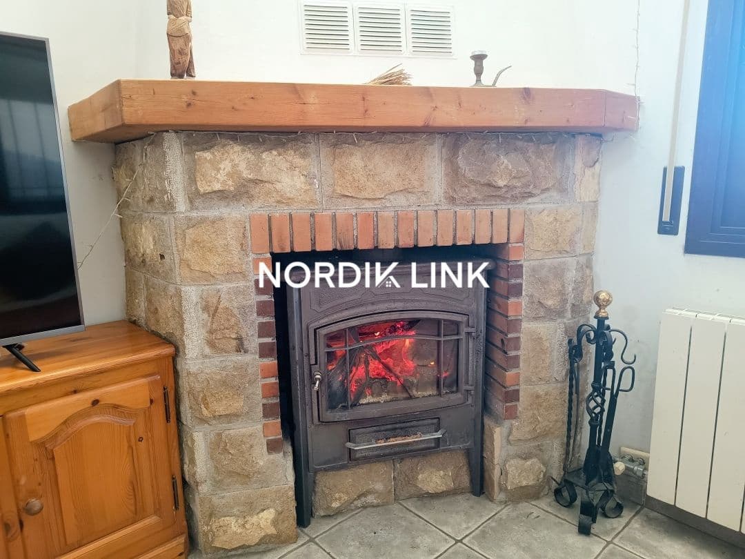 4 sypialnia Willa na sprzedaż w Olerdola z basenem - 390 000 € (Ref: 9562539)