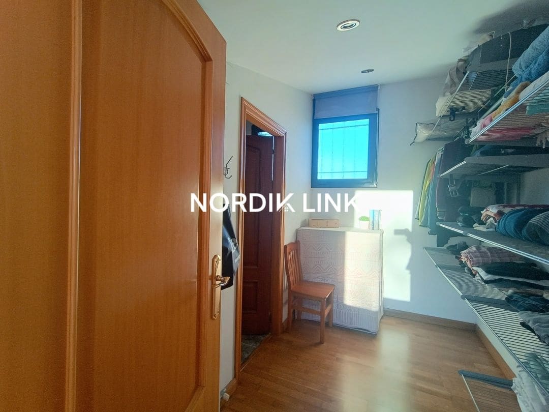 4 sypialnia Willa na sprzedaż w Olerdola z basenem - 390 000 € (Ref: 9562539)