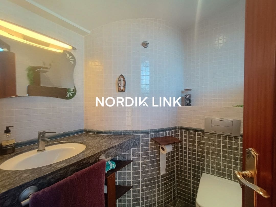 4 sypialnia Willa na sprzedaż w Olerdola z basenem - 390 000 € (Ref: 9562539)