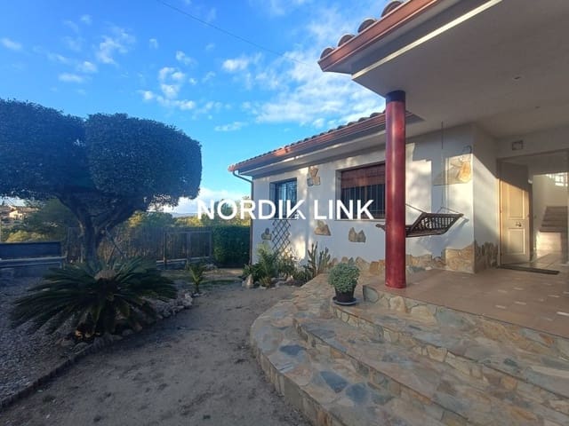 4 sypialnia Willa na sprzedaż w Olèrdola z basenem - 390 000 € (Ref: 9562539)