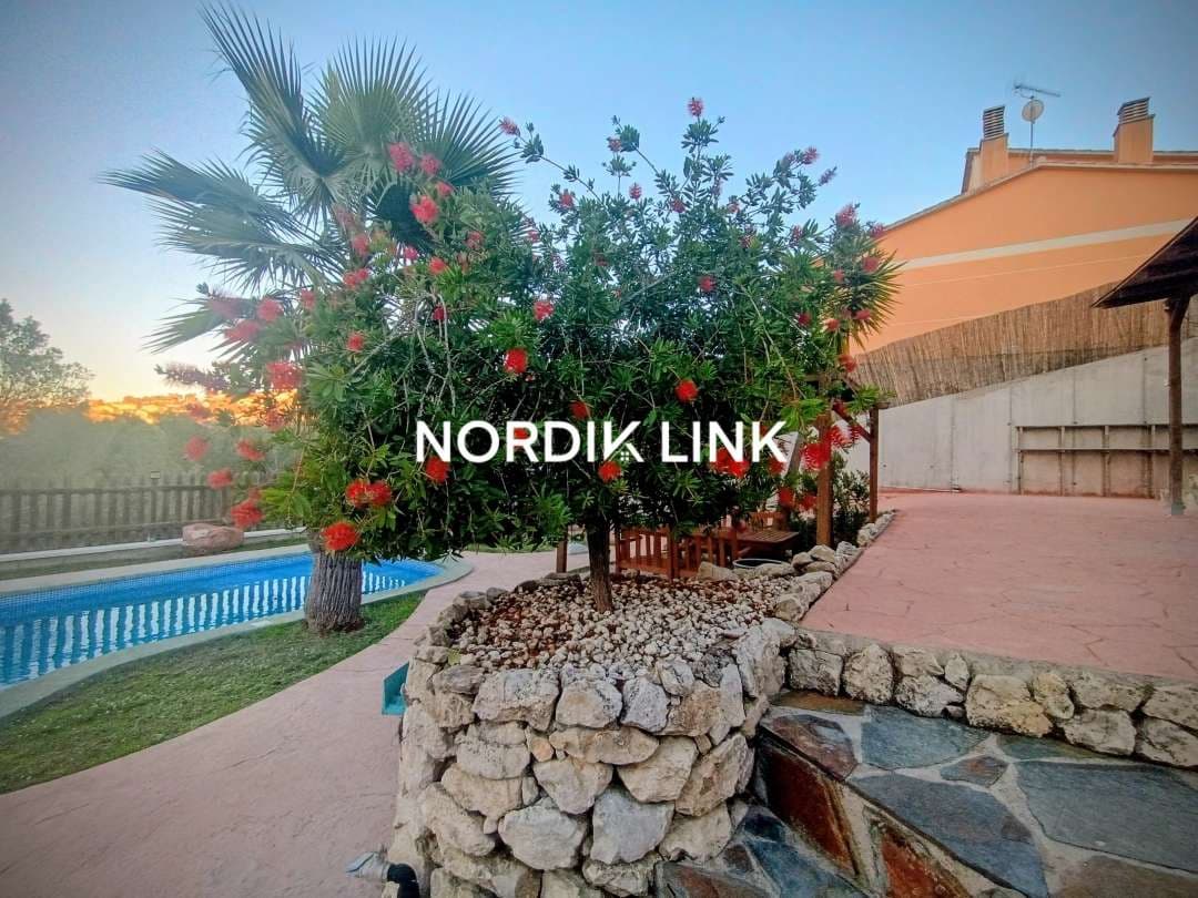 4 sypialnia Willa na sprzedaż w Olerdola z basenem - 390 000 € (Ref: 9562539)