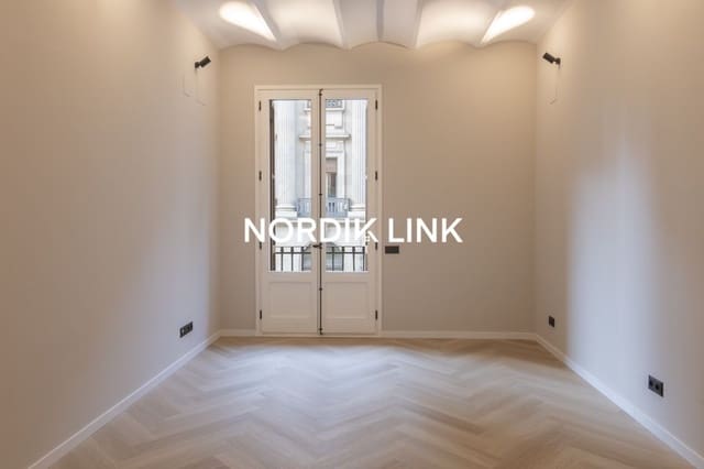 3 chambre Appartement à vendre à El Barri Gòtic, Barcelone ville - 675 000 € (Ref: 9569113)