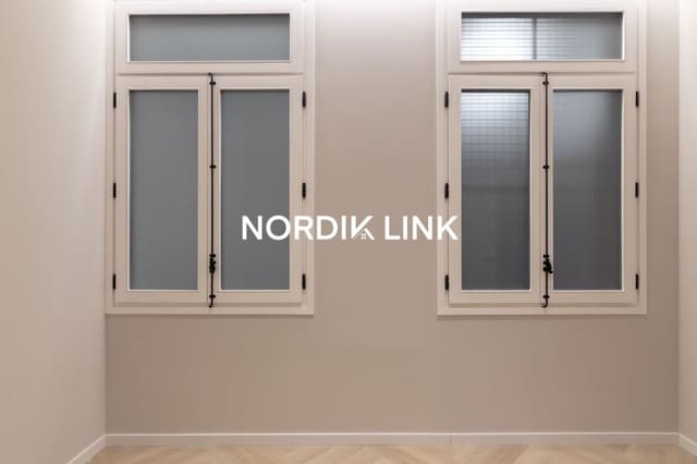 3 chambre Appartement à vendre à El Barri Gòtic, Barcelone ville - 675 000 € (Ref: 9569113)