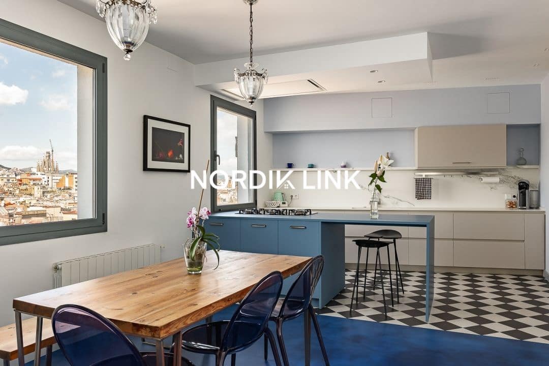 3 soveværelse Penthouse til salg i Barcelona by - € 1.100.000 (Ref: 9602363)