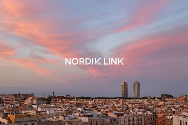 3 soveværelse Penthouse til salg i El Barri Gòtic, Barcelona by - € 1.100.000 (Ref: 9602363)