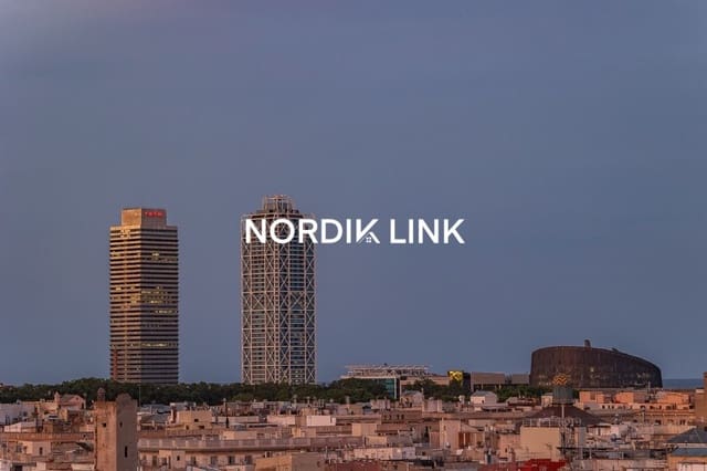 3 soveværelse Penthouse til salg i El Barri Gòtic, Barcelona by - € 1.100.000 (Ref: 9602363)