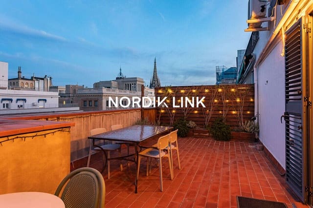 3 slaapkamer Penthouse te koop in El Barri Gòtic, Barcelona stad - € 1.100.000 (Ref: 9602363)