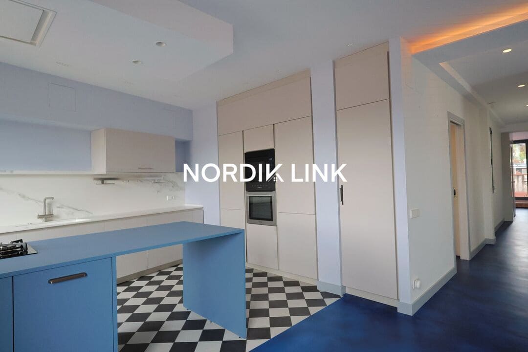 3 soveværelse Penthouse til salg i Barcelona by - € 1.100.000 (Ref: 9602363)