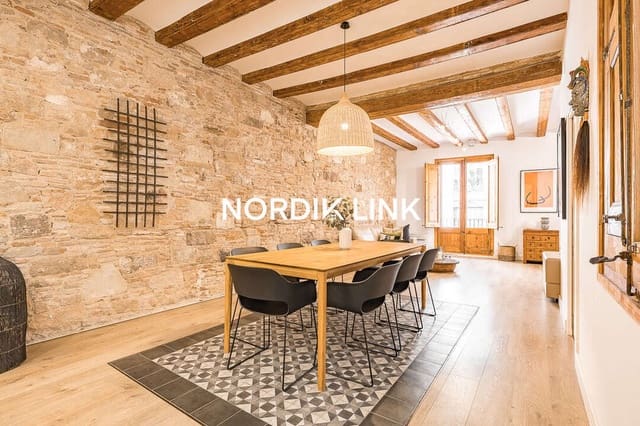 3 slaapkamer Flat te koop in El Barri Gòtic, Barcelona stad - € 845.000 (Ref: 9688486)