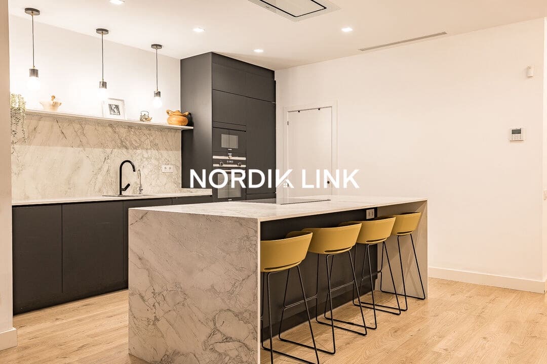 Piso de 3 habitaciones en Barcelona ciudad en venta - 845.000 € (Ref: 9688486)