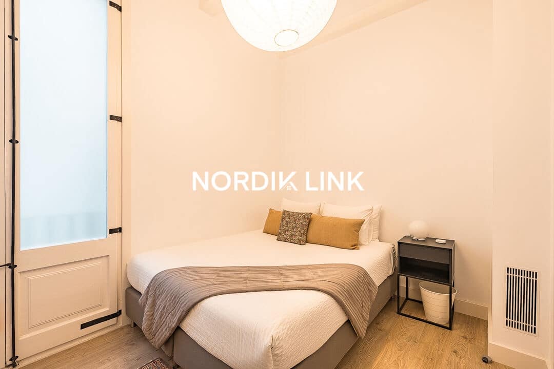 Piso de 3 habitaciones en Barcelona ciudad en venta - 845.000 € (Ref: 9688486)